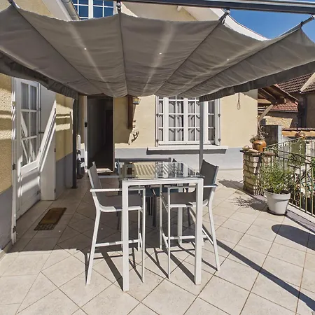 Maison Pour 4 Avec Terrasse - Centre
